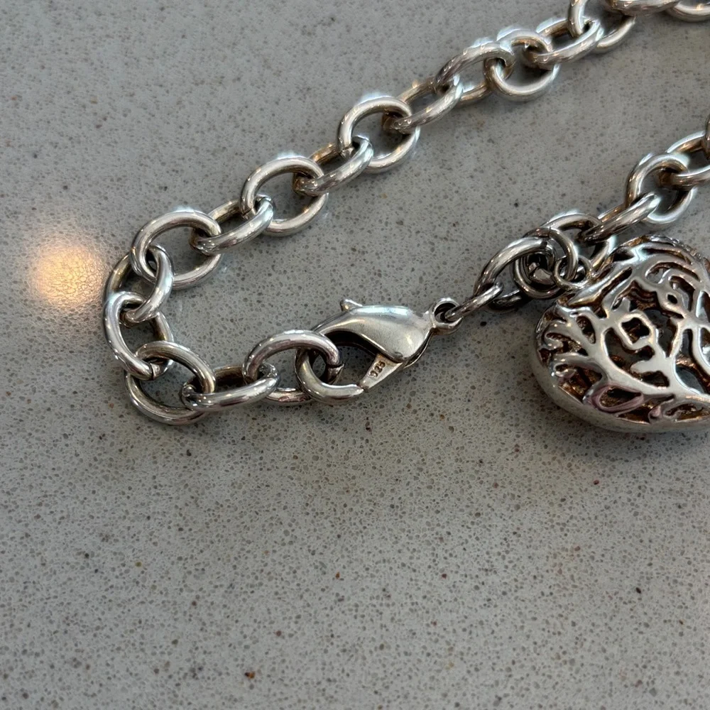 Sterling Silver 925 Chunky Silver Floral Leafy Nature Heart Charm Bracelet - Picture 2 of 3